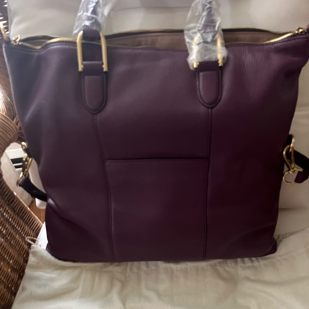 G.I.L.I. Large Folding Handbag w Handles & Crossbody Strap in Eggplant leather